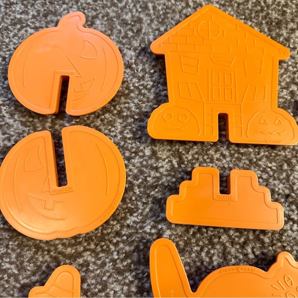 Nordic Ware Halloween 3D Cookie Cutter Set - Picture 6 of 10